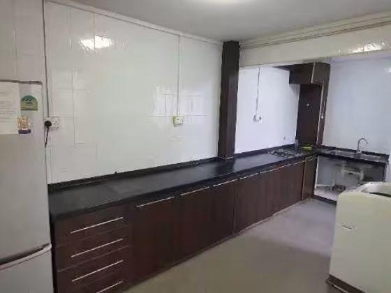 整套出租 • 武吉班让 • 458 Clementi Avenue 3 • S$4200 • 3房(2臥室) • 1184ft² / 109m² 照片