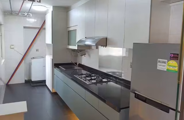 整套出租 • 金文泰 • 21 Jalan Membina • S$4200 • 3房(2臥室) • 1184ft² / 109m²