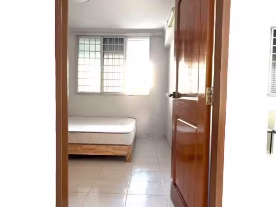 整套出租 • 武吉巴督 • 323 Bukit Batok Street 33 • S$3000 • 3房(2臥室) •  照片