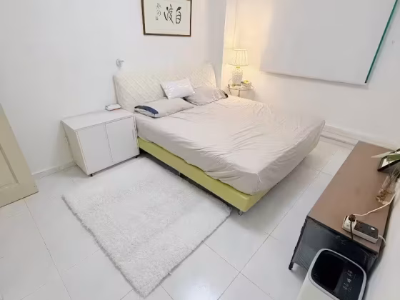 单间出租 • 后港 • 406 Sembawang Drive • S$1300 • 3房(2臥室) • 主人房 照片