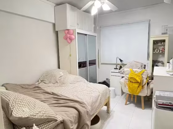 单间出租 • 后港 • 406 Sembawang Drive • S$700 • 3房(2臥室) • 普通房 照片