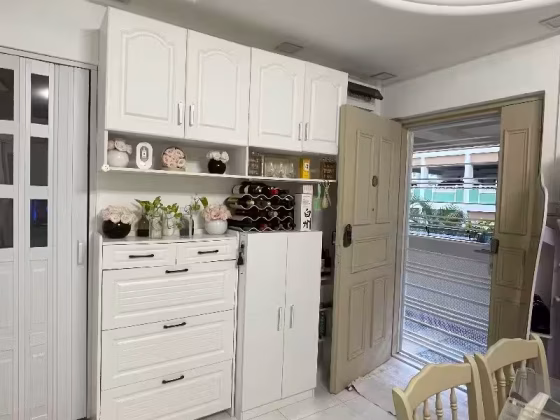 单间出租 • 后港 • 406 Sembawang Drive • S$700 • 3房(2臥室) • 普通房 照片