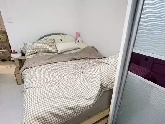 单间出租 • 后港 • 406 Sembawang Drive • S$700 • 3房(2臥室) • 普通房 照片