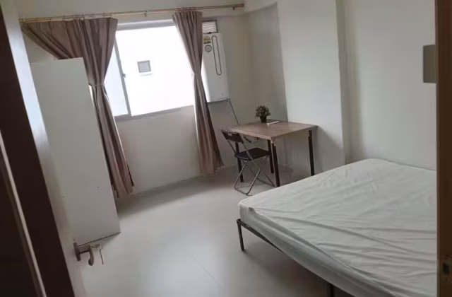 单间出租 • 林厝港 • 433 Jurong West Street 42 • S$550 • 4房(3臥室) • 普通房