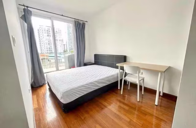 单间出租 • 博物馆 •  Suites @ Topaz • S$2400 • 住宅公寓 • 主人房
