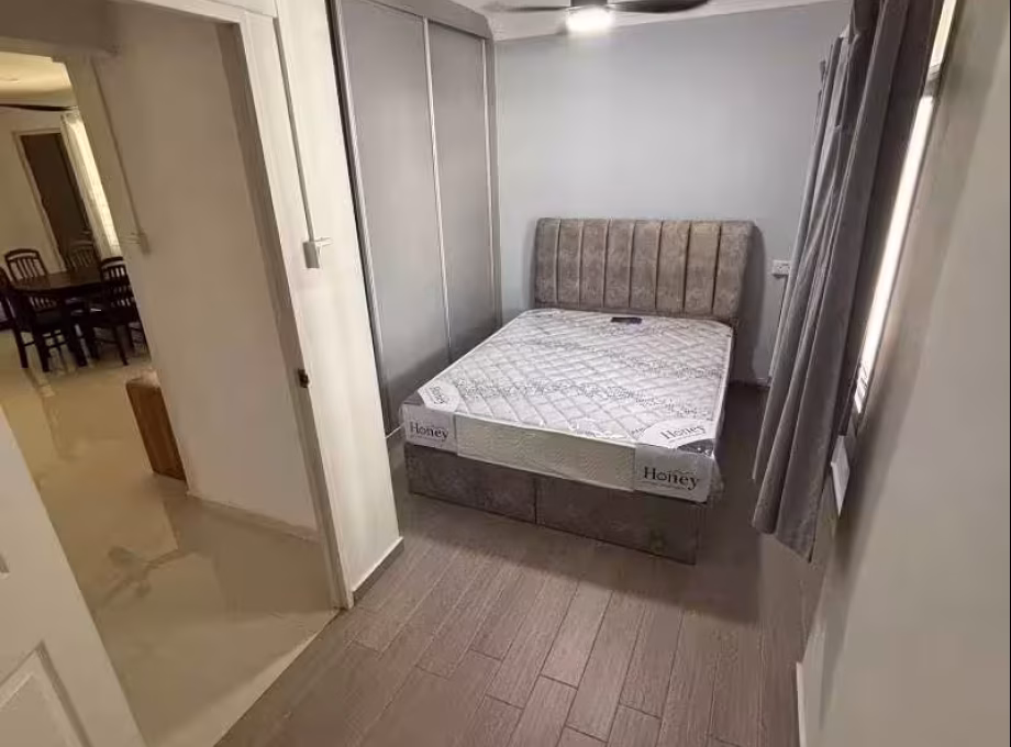 单间出租 • 林厝港 • 668A Jurong West Street 64 • S$1200 • 4房(3臥室) • 普通房 照片