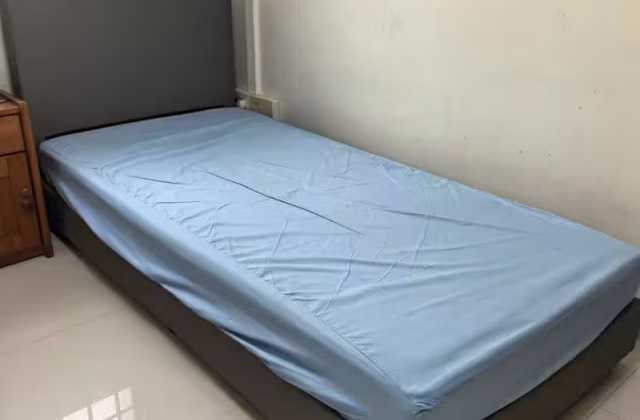 单间出租 • 盛港 • 261C Sengkang East Way • S$1200 • 4房(3臥室) • 普通房
