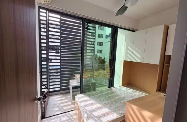 单间出租 • 欧南 •  Centra Suites • S$1100 • 住宅公寓 • 普通房