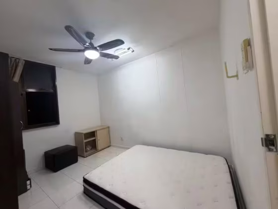 单间出租 • 后港 • 357 Admiralty Drive • S$950 • 3房(2臥室) • 普通房 照片