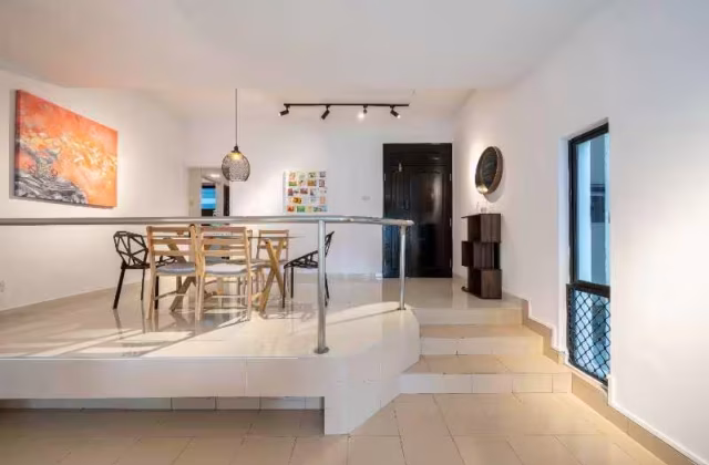 房屋出售 • 金文泰 •  Teresa Ville • S$3488888 • 住宅公寓 • 1927ft² / 179m²
