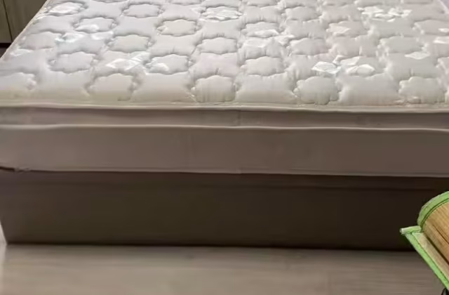 单间出租 • 林厝港 • 671A Jurong West Street 65 • S$1000 • 3房(2臥室) • 普通房