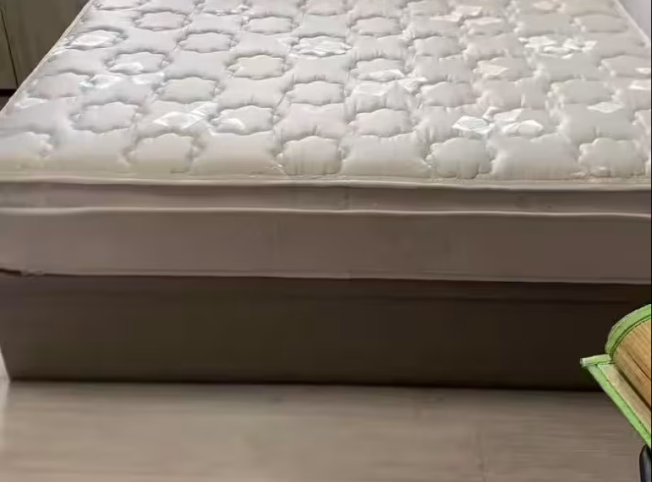单间出租 • 林厝港 • 671A Jurong West Street 65 • S$1000 • 3房(2臥室) • 普通房 照片