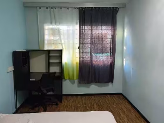 单间出租 • 林厝港 • 748 Jurong West Street 73 • S$1000 • 5房(4臥室) • 佣人房 照片