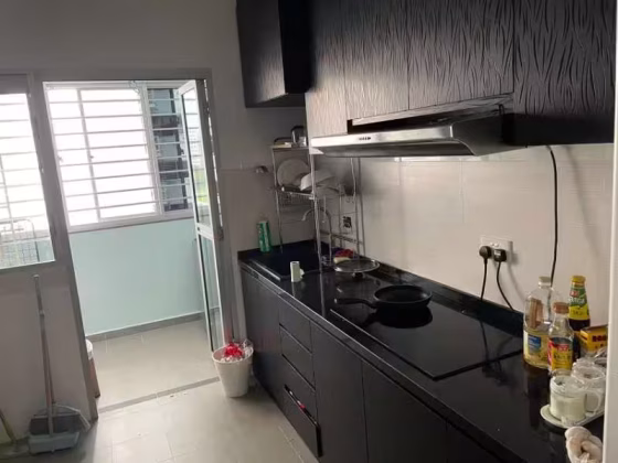 单间出租 • 梧槽 • 671B Yishun Avenue 4 • S$1300 • 3房(2臥室) • 主人房 照片