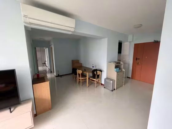 单间出租 • 梧槽 • 671B Yishun Avenue 4 • S$1300 • 3房(2臥室) • 主人房 照片