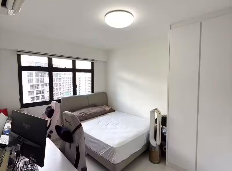单间出租 • 红山 • 546B Segar Road • S$1600 • 3房(2臥室) • 主人房 照片