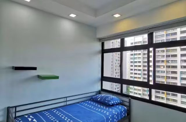 单间出租 • 碧山 • 441A Fernvale Road • S$750 • 3房(2臥室) • 普通房