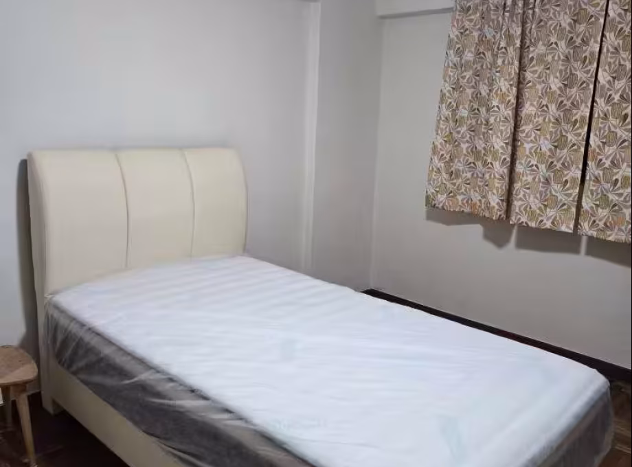 单间出租 • 巴耶利峇 • 412 Pandan Gardens • S$900 • 3房(2臥室) • 普通房 照片