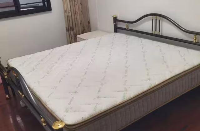 单间出租 • 林厝港 • 656A Jurong West Street 61 • S$1100 • 3房(2臥室) • 普通房