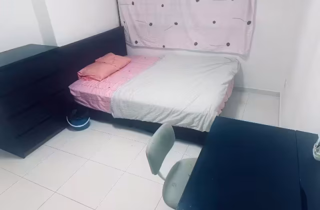 单间出租 • 林厝港 • 660 Jurong West Street 64 • S$1600 • 3房(2臥室) • 主人房