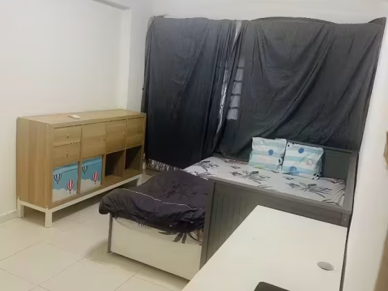 单间出租 • 林厝港 • 660 Jurong West Street 64 • S$1600 • 3房(2臥室) • 主人房 照片