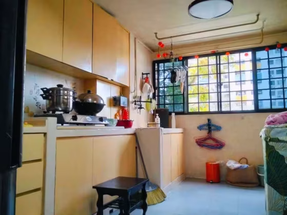 单间出租 • 林厝港 • 186 Boon Lay Avenue • S$1000 • 3房(2臥室) • 普通房 照片