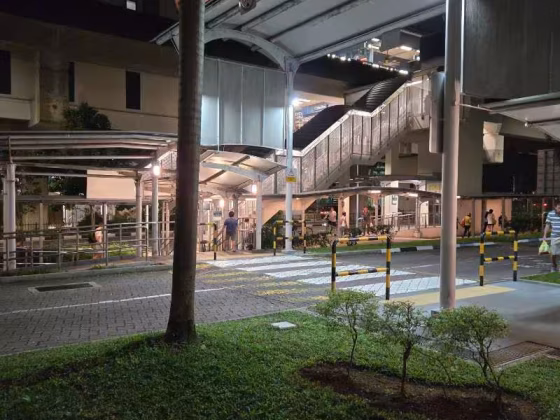 单间出租 • 盛港 • 297A Compassvale Street • S$700 • 4房(3臥室) • 普通房 照片