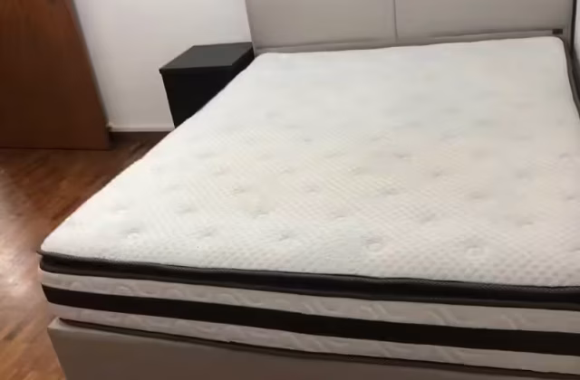 单间出租 • 欧南 •  Tanjong Katong Road • S$1650 • 4房(3臥室) • 主人房