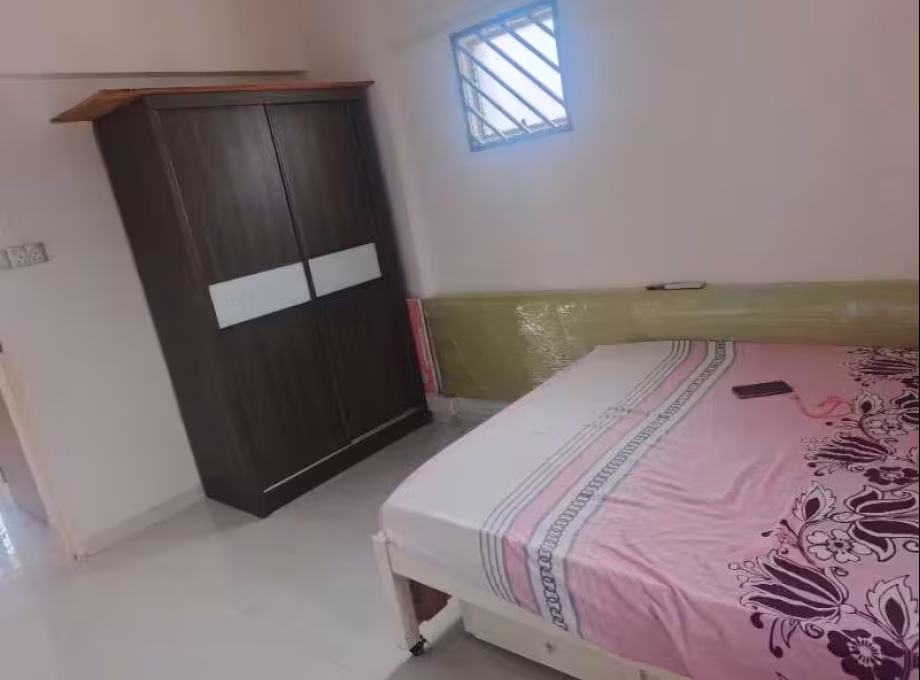单间出租 • 梧槽 • 638 Yishun Street 61 • S$1000 • 4房(3臥室) • 普通房 照片