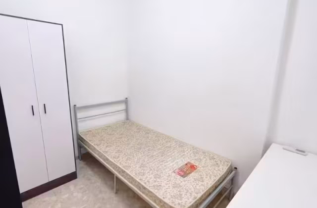 单间出租 • 淡滨尼 •  Simei Green Condominium • S$700 • 共管公寓 • 佣人房