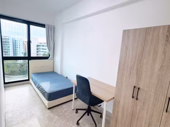 单间出租 • 淡滨尼 •  Simei Green Condominium • S$700 • 共管公寓 • 佣人房 照片