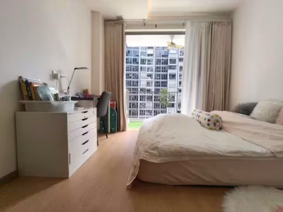 单间出租 • 樟宜 •  PrivÉ • S$1600 • 执行公寓 • 主人房 照片
