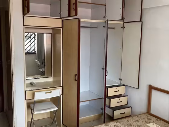 单间出租 • 新加坡河 • 677 Hougang Avenue 8 • S$900 • 5房(4臥室) • 普通房 照片
