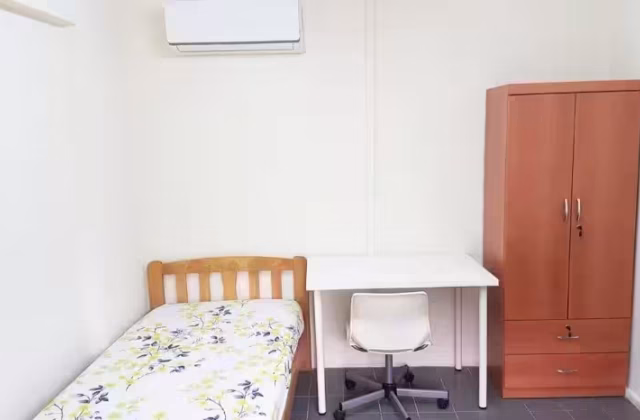 单间出租 • 林厝港 • JURONG WEST AVENUE 5 (649491) • S$950 • 服务式公寓 • 短租房