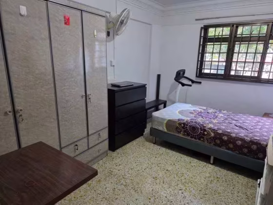 单间出租 • 乌节 • 324 Ang Mo Kio Avenue 3 • S$850 • 4房(3臥室) • 普通房 照片