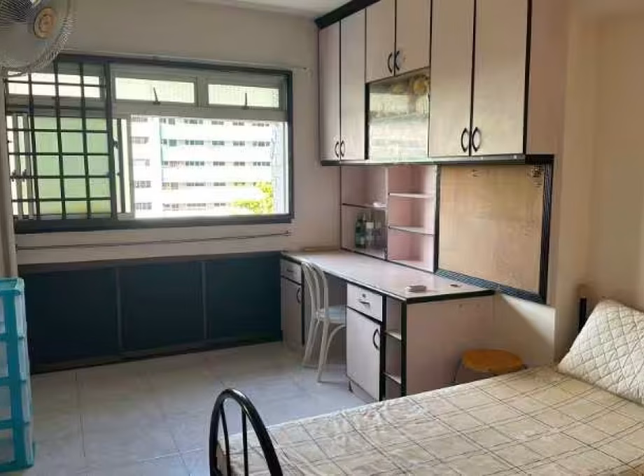 单间出租 • 林厝港 • 830 Jurong West Street 81 • S$850 • 5房(4臥室) • 普通房 照片