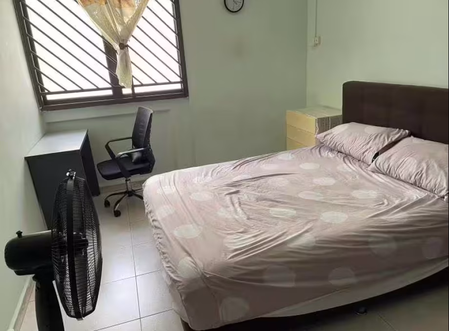 单间出租 • 梧槽 • 621 Yishun Ring Road • S$1000 • 4房(3臥室) • 普通房 照片