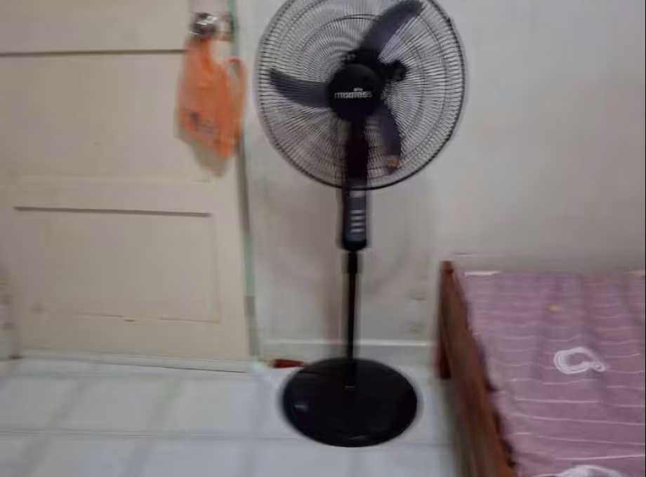 单间出租 • 马林百列 • 211 Lorong 8 Toa Payoh • S$550 • 4房(3臥室) • 普通房 照片