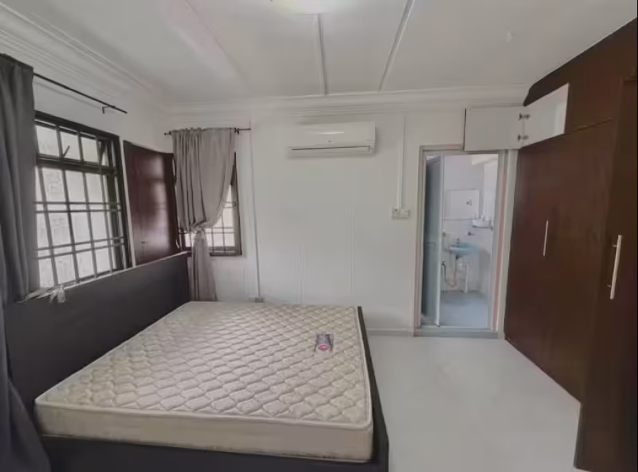 单间出租 • 林厝港 • 660 Jurong West Street 64 • S$1400 • 3房(2臥室) • 普通房 照片