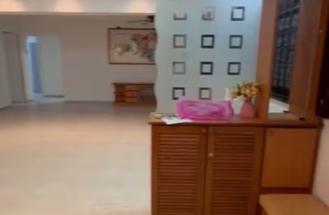 整套出租 • 盛港 • 233 Compassvale Walk • S$3400 • 3房(2臥室) • 1000ft² / 92m²