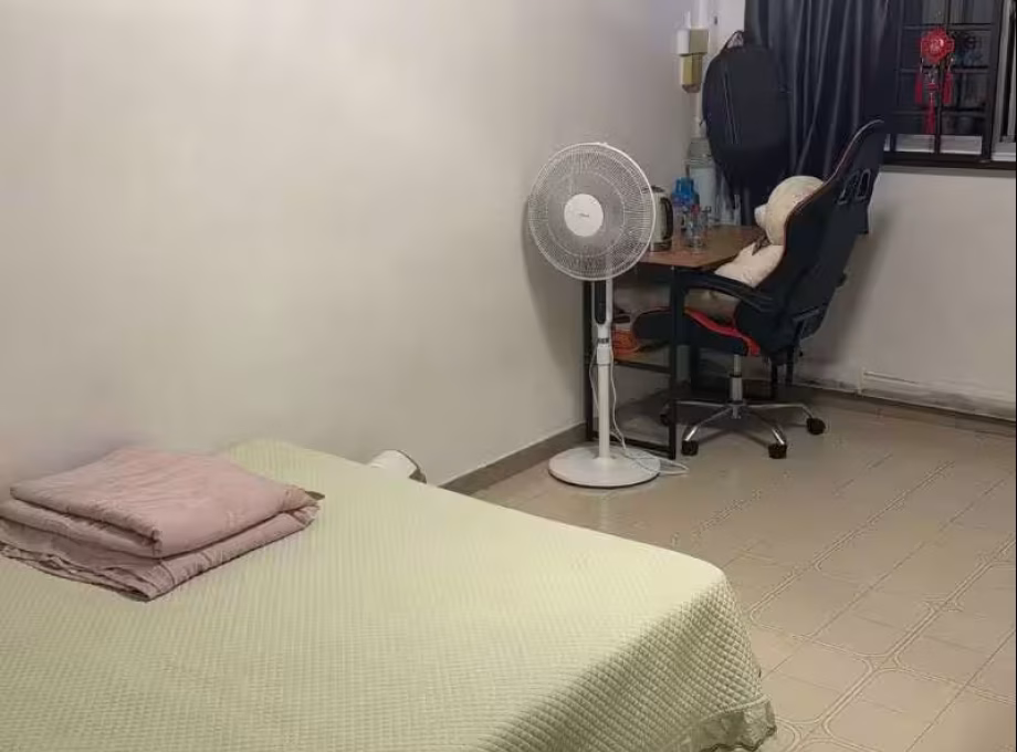 单间出租 • 巴耶利峇 • 307 Jurong East Street 32 • S$1300 • 5房(4臥室) • 主人房 照片