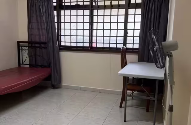 单间出租 • 蔡厝港 • 162 Jalan Teck Whye • S$600 • 3房(2臥室) • 普通房