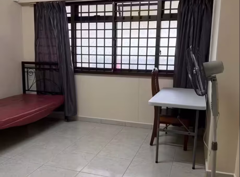 单间出租 • 蔡厝港 • 162 Jalan Teck Whye • S$600 • 3房(2臥室) • 普通房 照片