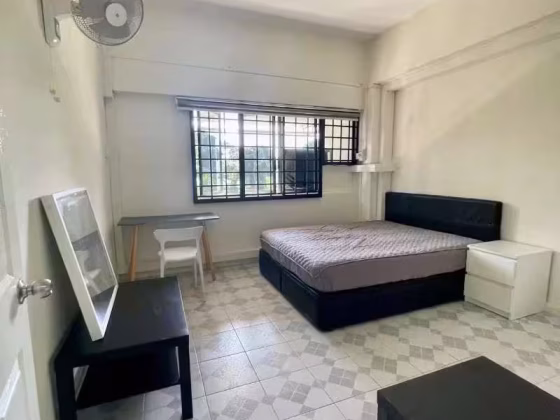单间出租 • 蔡厝港 •  Queensway Tower • S$1280 • 住宅公寓 • 普通房 照片