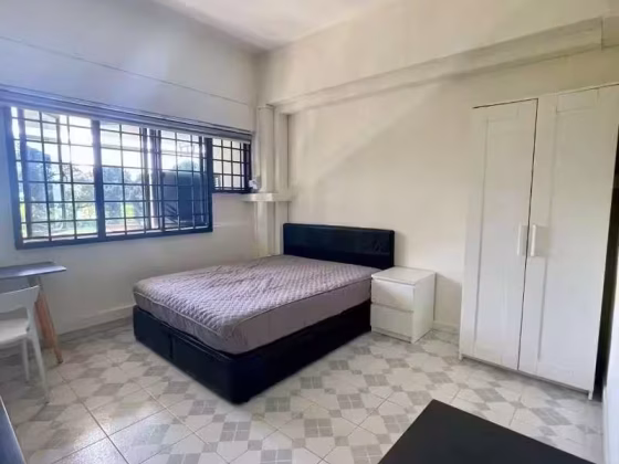 单间出租 • 蔡厝港 •  Queensway Tower • S$1280 • 住宅公寓 • 普通房 照片