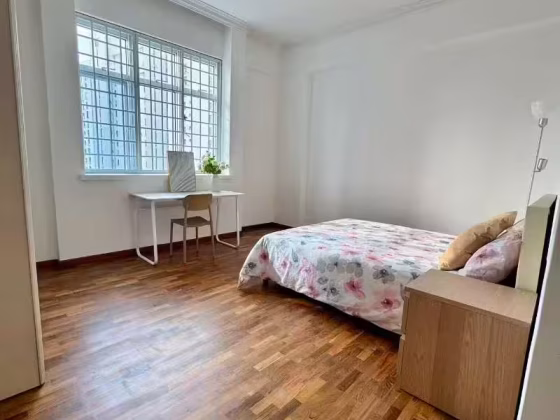 单间出租 • 勿洛 •  Euro-asia Court • S$2400 • 住宅公寓 • 主人房 照片