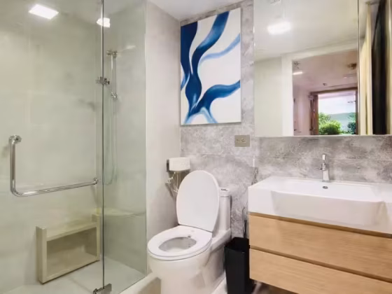 房屋出售 • 裕廊西 •  The Lakefront Residences • S$1050000 • 共管公寓 • 624ft² / 57m² 照片