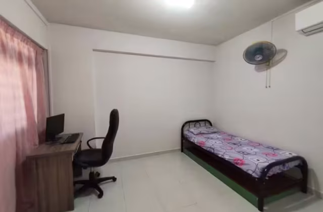 单间出租 • 裕廊西 • 263 Boon Lay Drive • S$1000 • 3房(2臥室) • 普通房