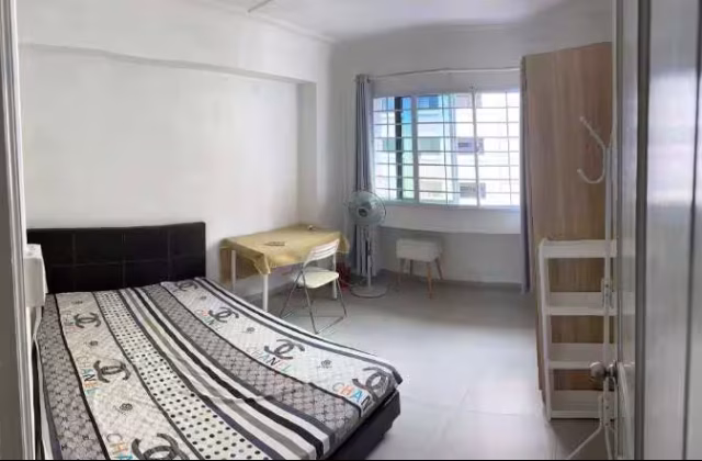 单间出租 • 三巴旺 • 727 Woodlands Circle • S$800 • 5房(4臥室) • 普通房