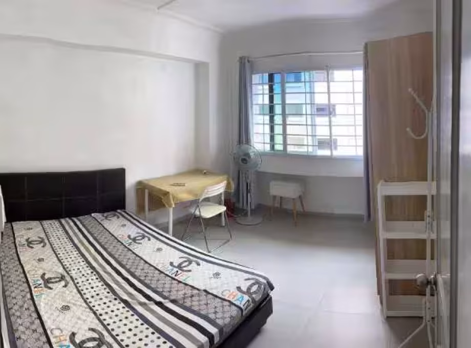 单间出租 • 兀兰 • 727 Woodlands Circle • S$800 • 5房(4臥室) • 普通房 照片